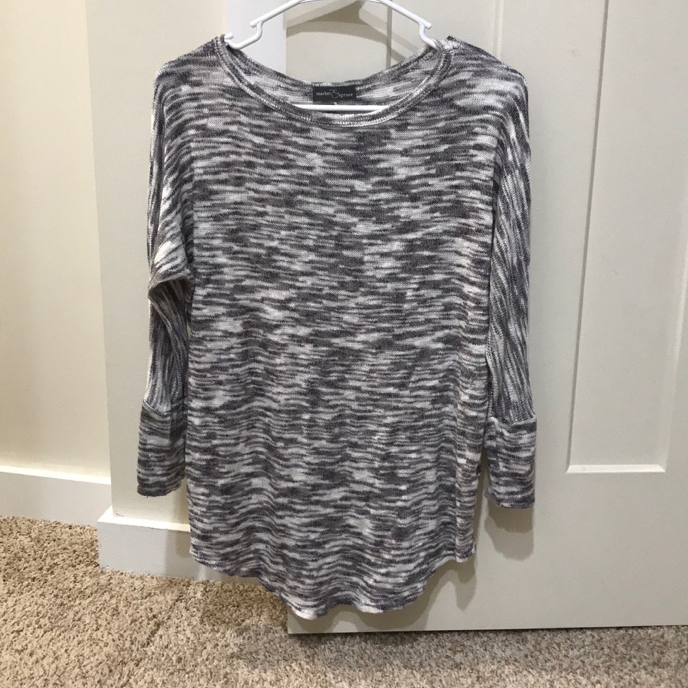 Market & Spruce Gray and White Tunic